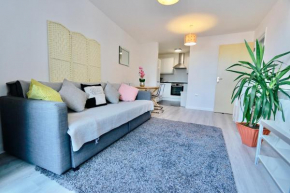 SKL Lux Two Bed With Free Parking WIFI